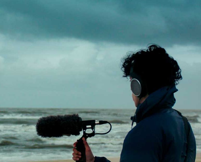 Lo que Trajo la Tormenta. Una comedia siniestra y febrilmente enamorada